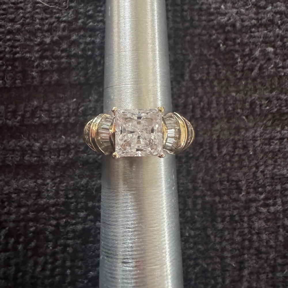 (SOLD) Vintage Solid 14k Yellow Gold Cz Ring   Size 4   6 grams